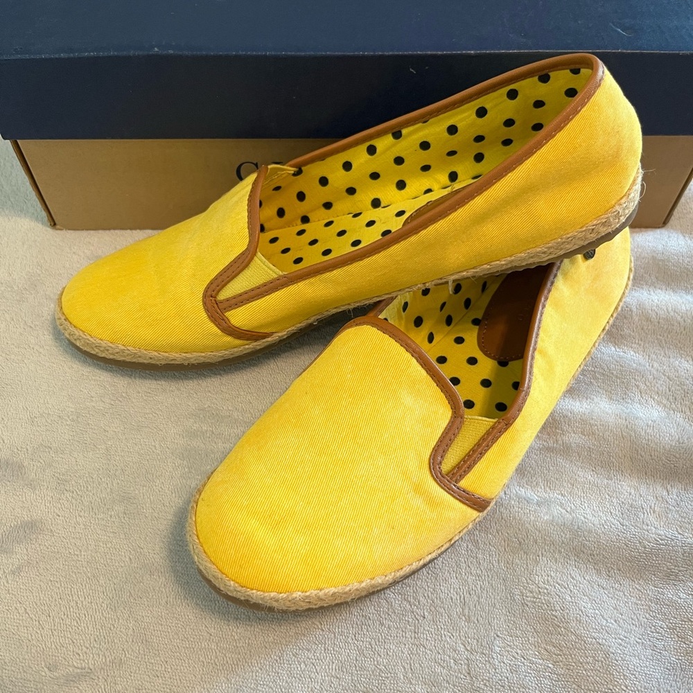 G.H. Bass & Co. Espadrilles flats